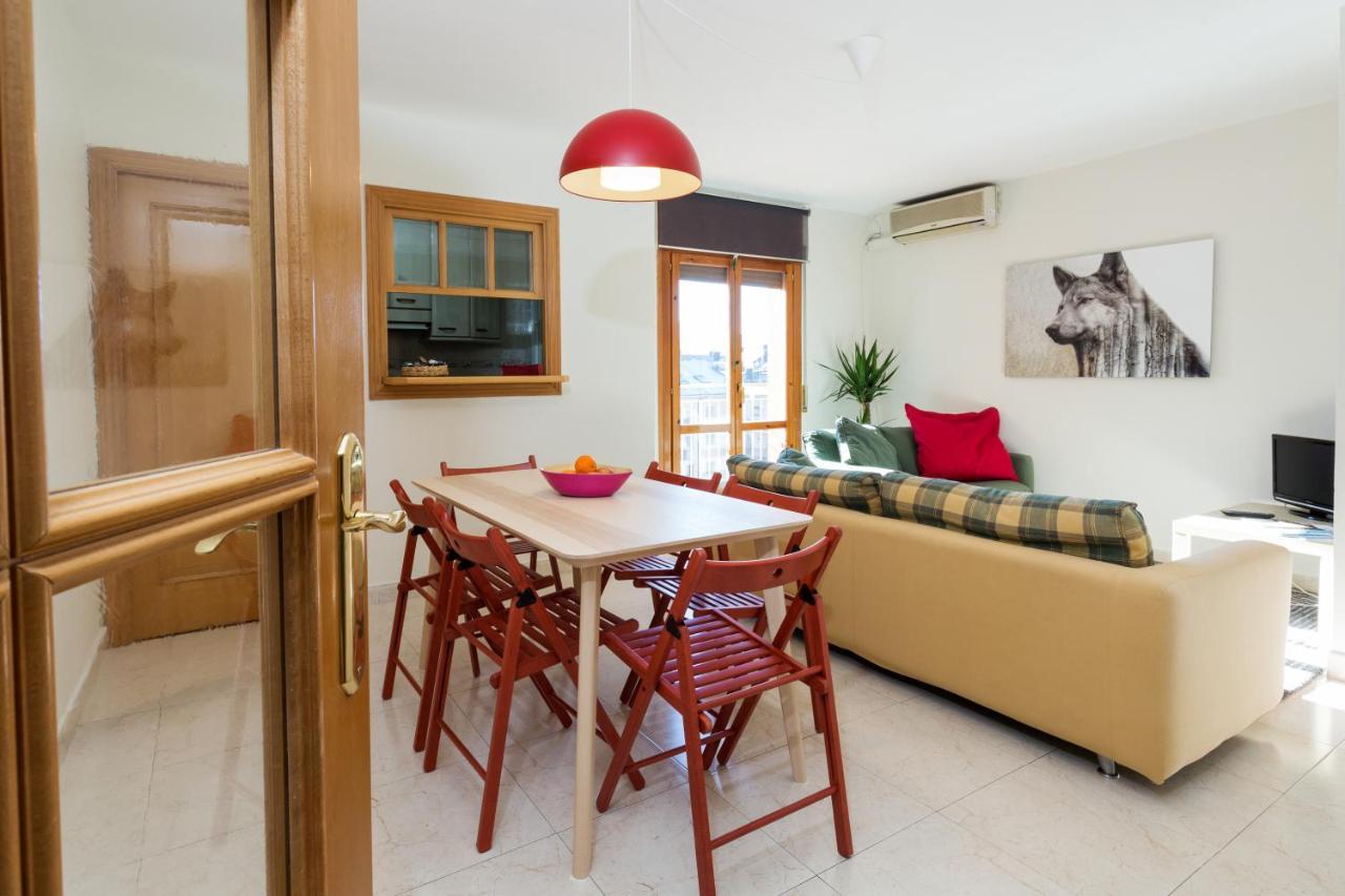 Apartamento Cal Cinque La Seu d'Urgell Exterior foto